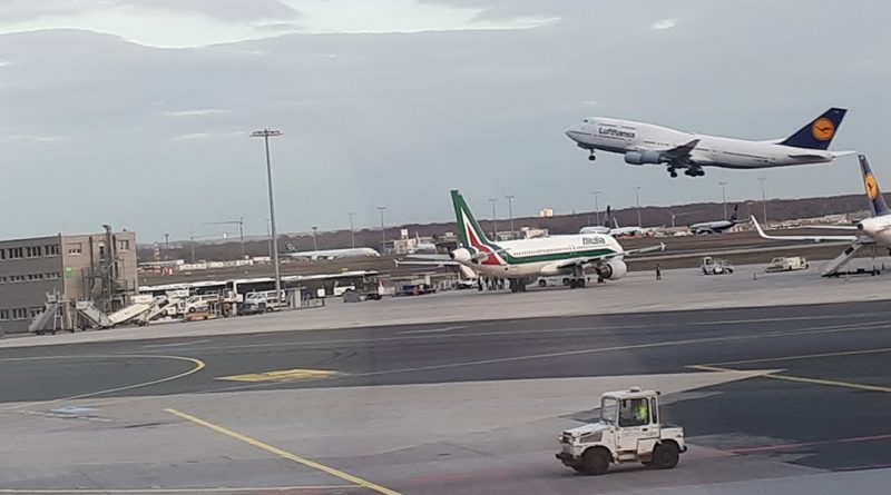 Apie pensijų mokėjimą gyvenantiems užsienyje