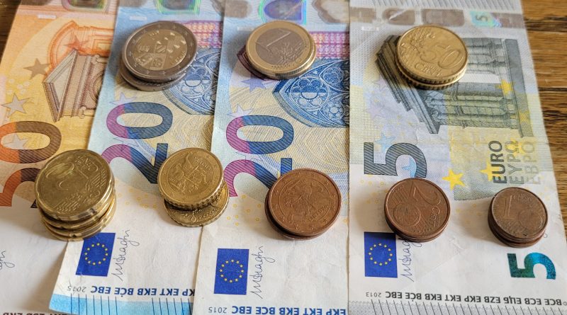 Kaip skaičiuojama pensija, jei dirbote užsienyje?