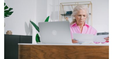 Kodėl sulaukę pensinio amžiaus žmonės dirba